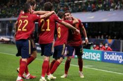 开云体育中国-罗马遭遇悲剧！贝里手染红球队失利惨遭多特蒙德逆转的简单介绍