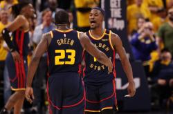 开云体育官网-火箭队表现出色，向前迈进一步