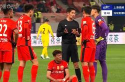 开云体育在线-包含中超球员表现神勇，效力球队取胜赢得观众掌声的词条