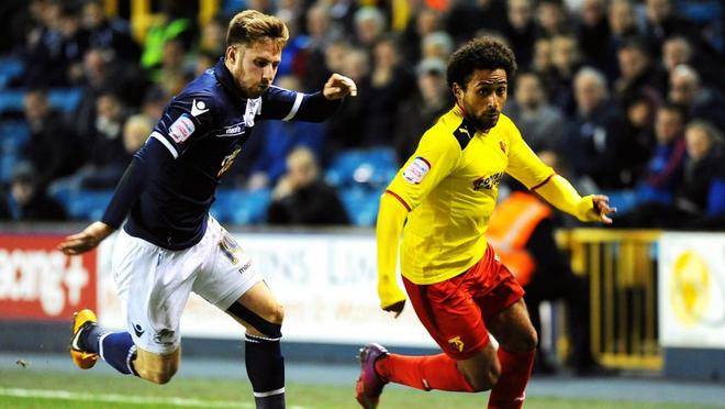 包含沃特福德紧迫防线稳守，助力获胜的词条