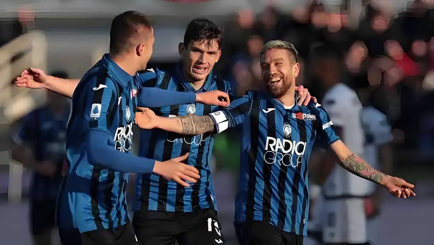 柏林联队队长率领球队走向胜利