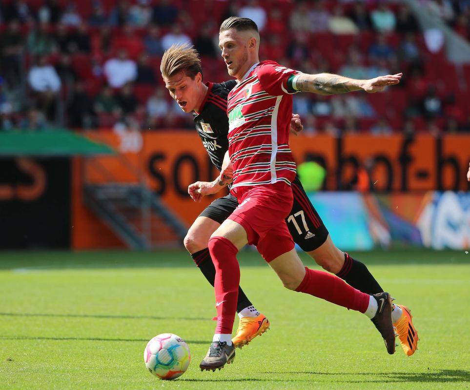 柏林联盟主场大胜，秋季冠军得手的简单介绍