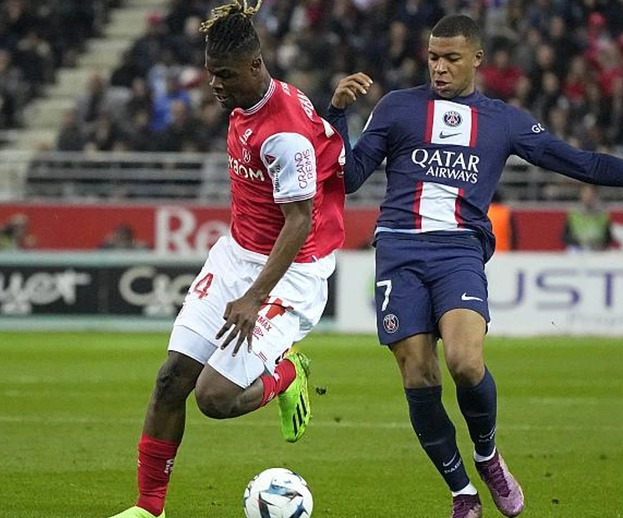 关于兰斯客场遭遇失利，排名下滑的信息