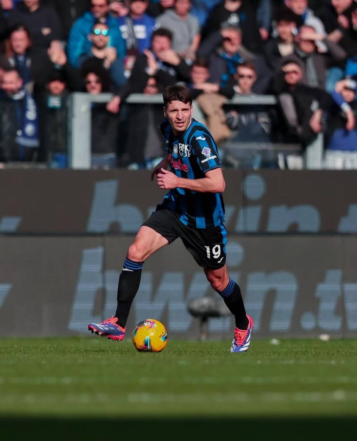 关于意甲球队奋勇拼搏,豪取三分必胜的信息 关于意甲球队奋勇拼搏,豪取三分必胜的信息