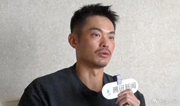 林丹的伤退让粉丝关键的简单介绍