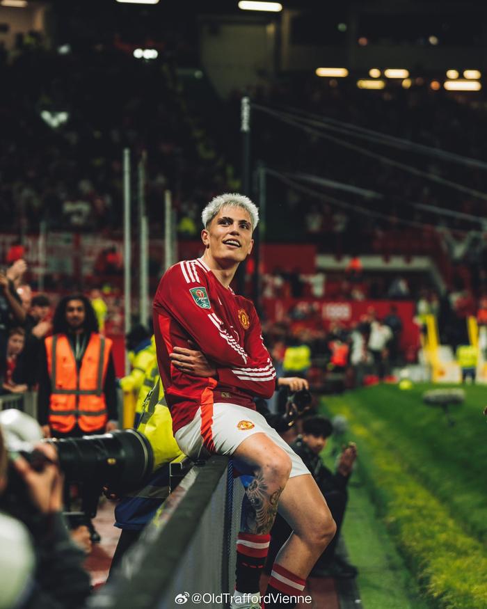 曼联在纽约续约引热议 曼联在纽约续约引热议