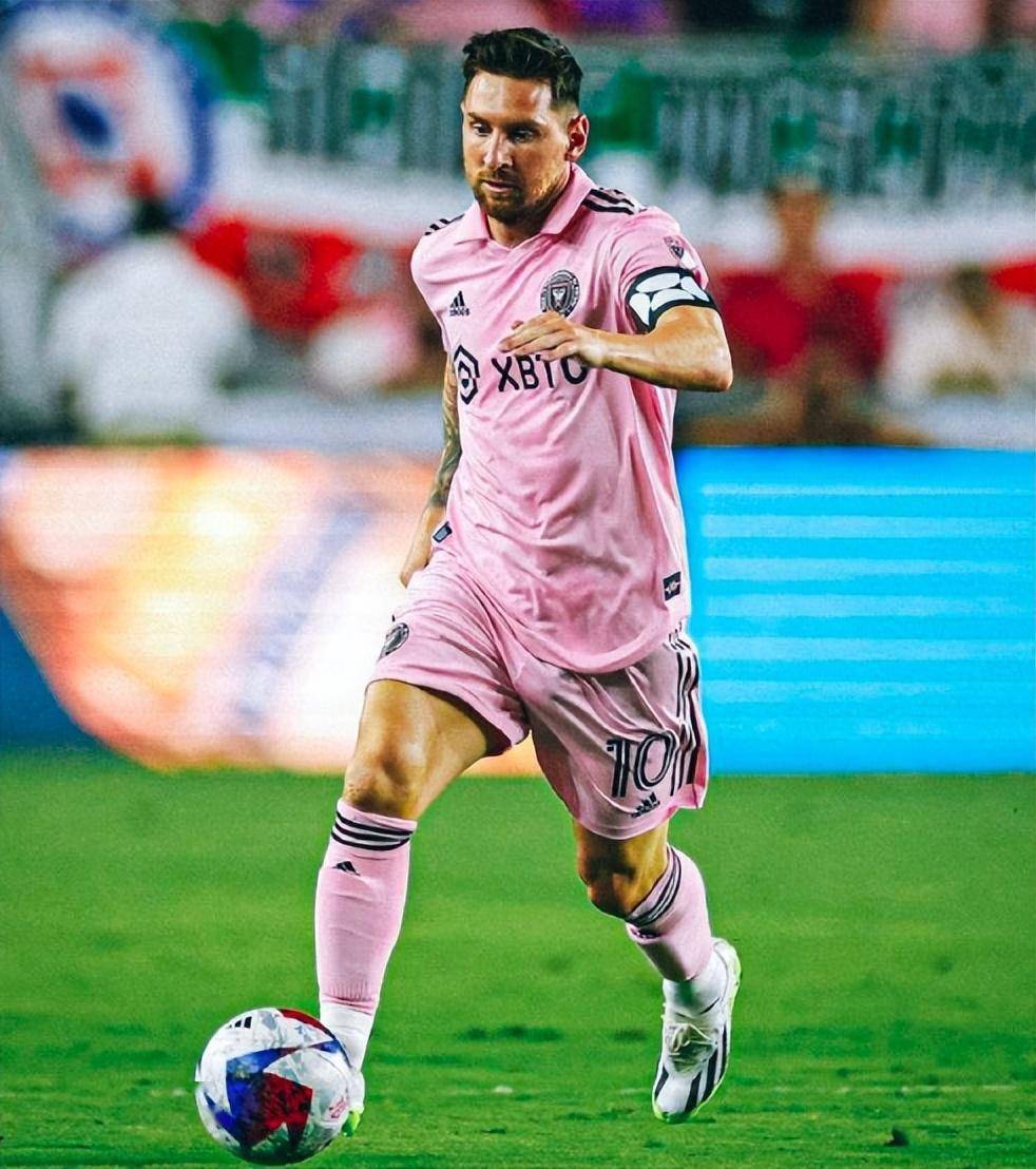 梅西连续5场首发进球，巴黎豪取六连胜