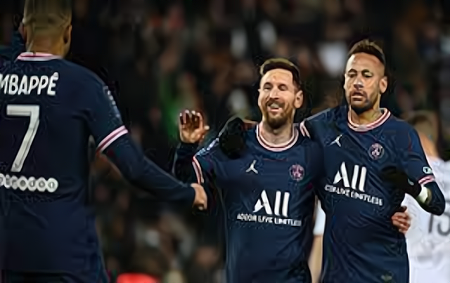 关于巴黎圣日耳曼客场险胜里昂，法甲霸主势不可挡的信息