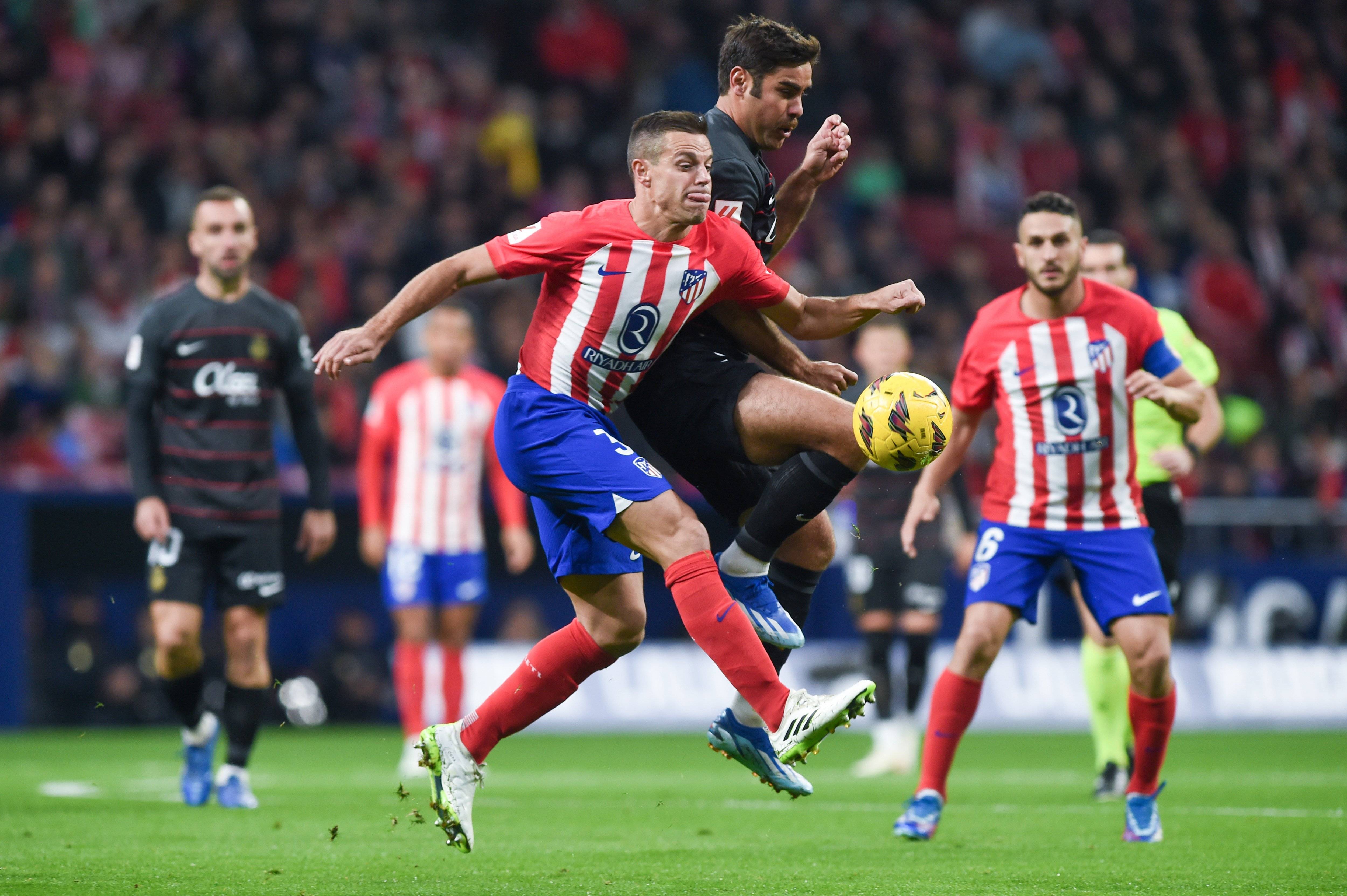 包含曼联客场逆袭马竞，晋级前景大好的词条