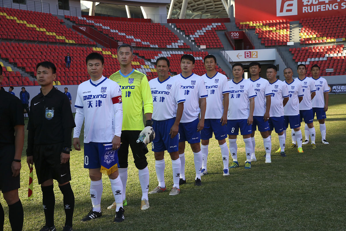 比赛中球队的表现令人为之动容，赢得赞誉