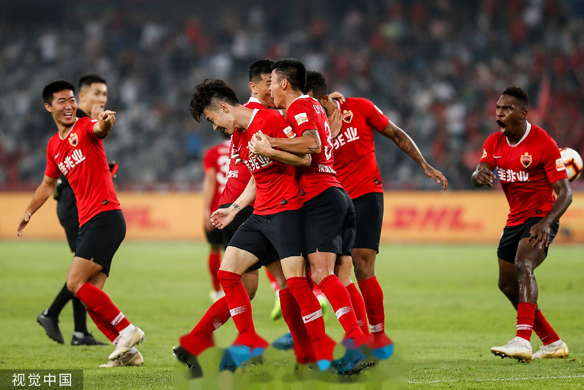 关于上海绿地申花客场逼平深圳佳兆业,积分不变的信息 关于上海绿地申花客场逼平深圳佳兆业,积分不变的信息