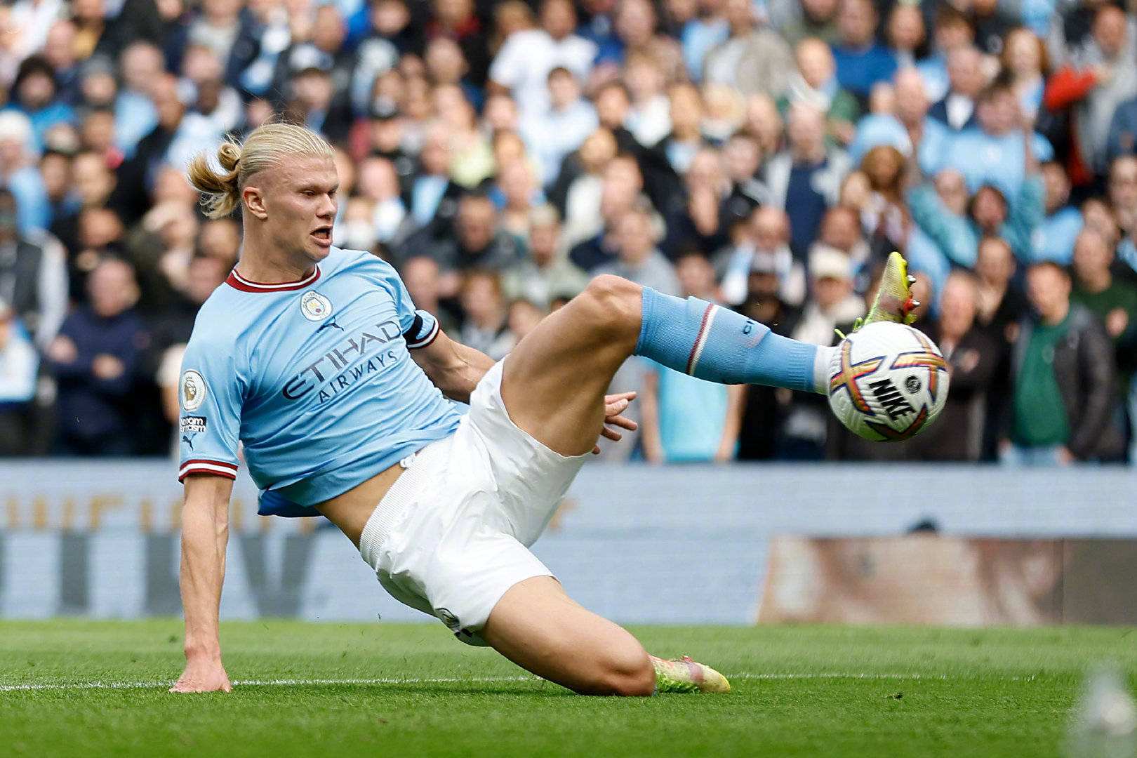 阿曼球队殊死一战，取得压倒性胜利