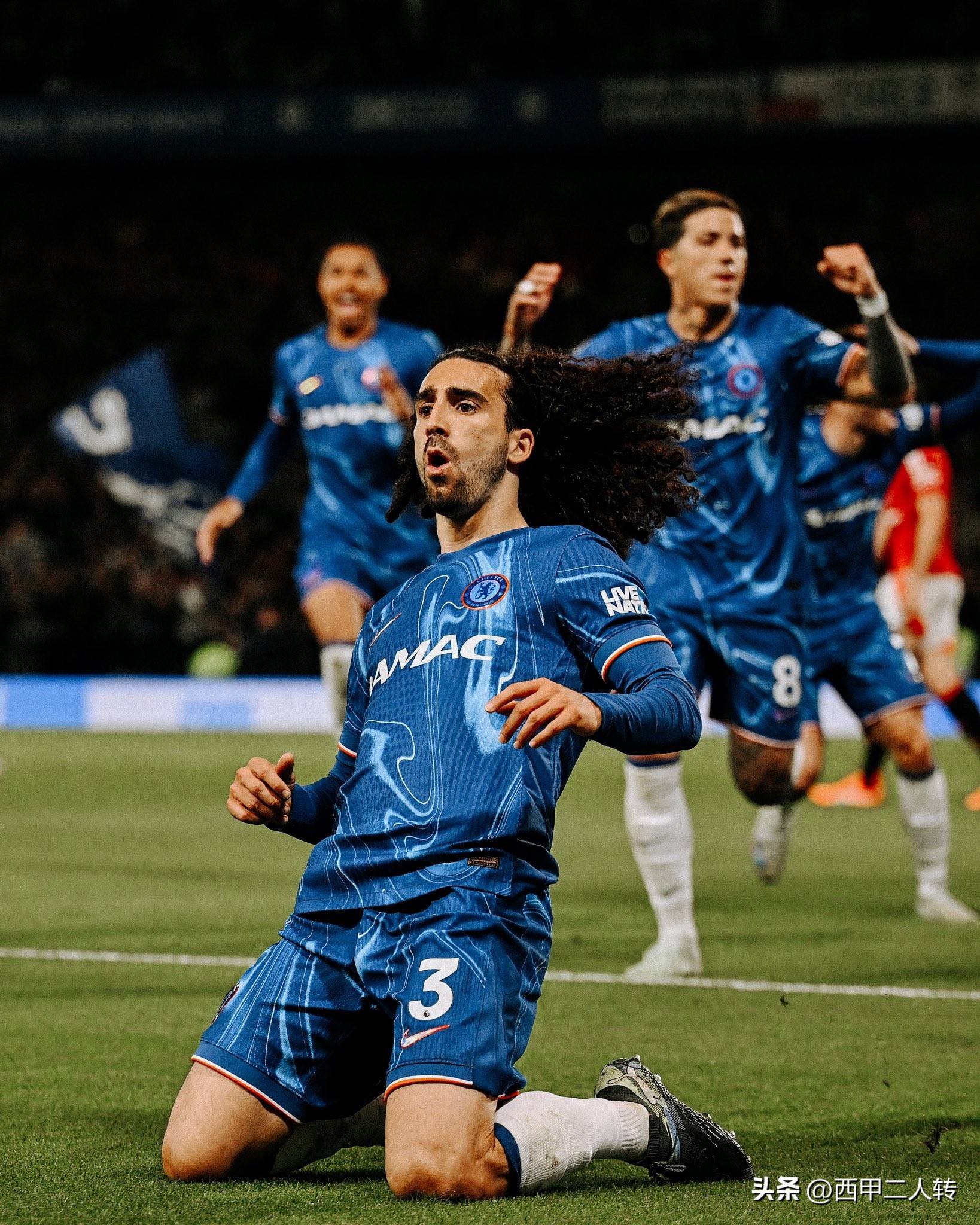 包含切尔西客场战绩平平，英超积分排名下滑的词条