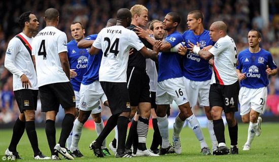 丹麦血洗AC米兰,德容一己之力扛起全队的简单介绍 丹麦血洗AC米兰,德容一己之力扛起全队的简单介绍